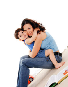 Ilustrační obrázek ženy s dítětem v objetí k článku na blogu family flow